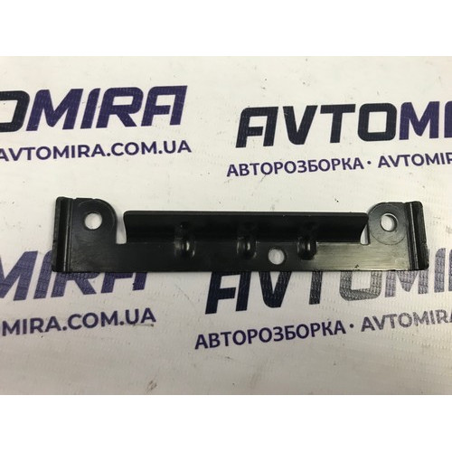 Кронштейн замка кришки багажника Opel Corsa D HB 5дв. 2006-2014 13251586
